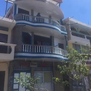 Albatros 2*, San Cristobal Ecuador
