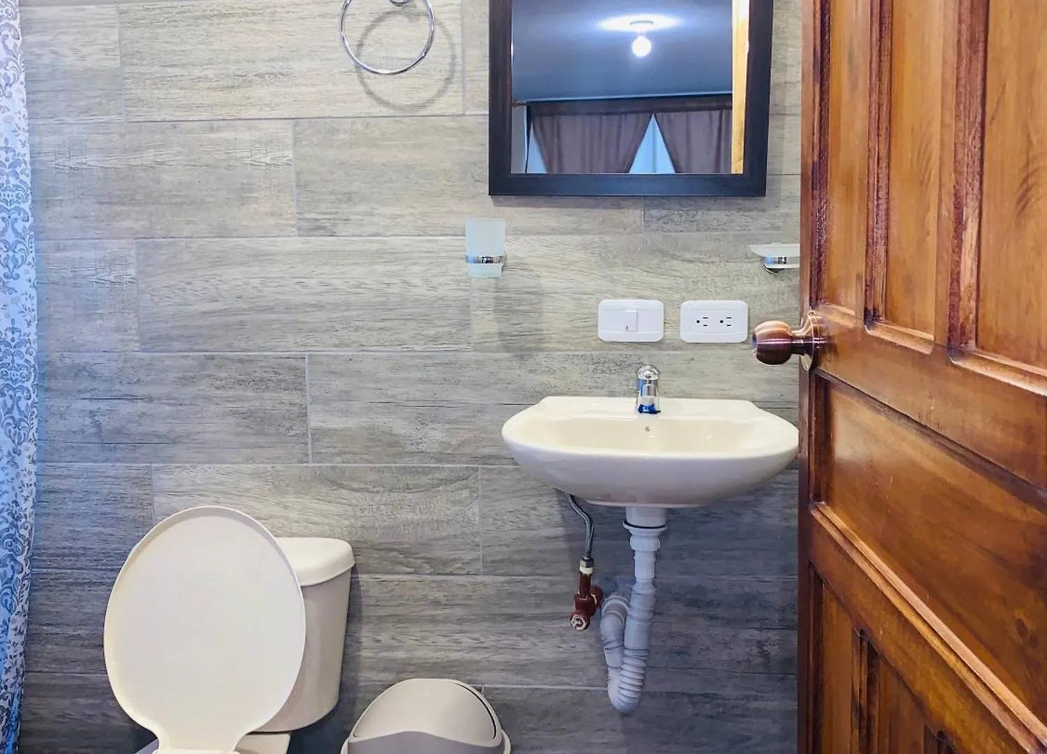 Hostal Casa San Fernando Tumbaco Quito Bed & Breakfast